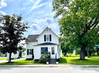 71 7th St, Old Town, ME 04468