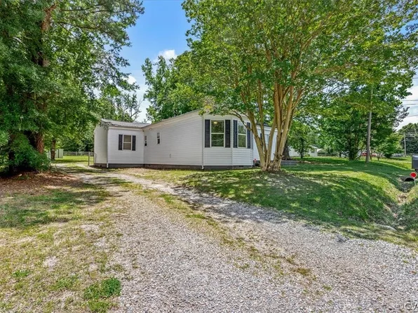 24919 River Rd, Petersburg, VA 23803