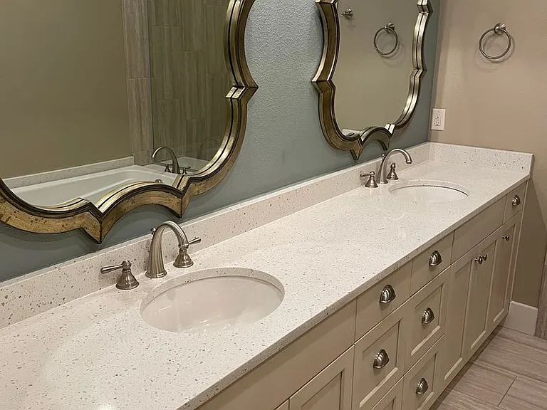 102 Liberty St NE — Photo 7