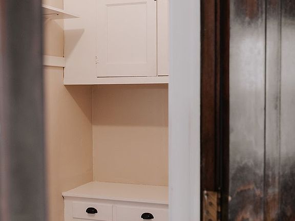 5th image of 3534 Grand Ave S #104