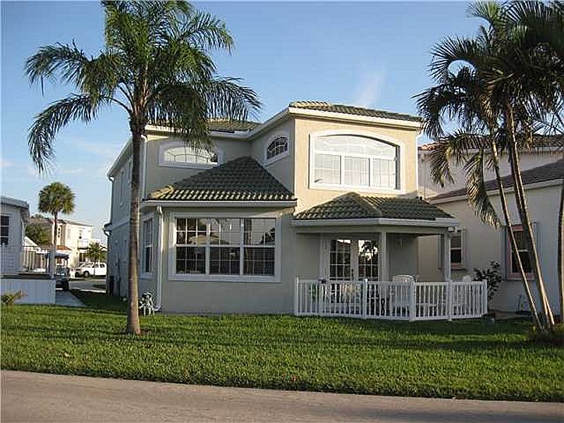 1st image of 710 Nettles Blvd