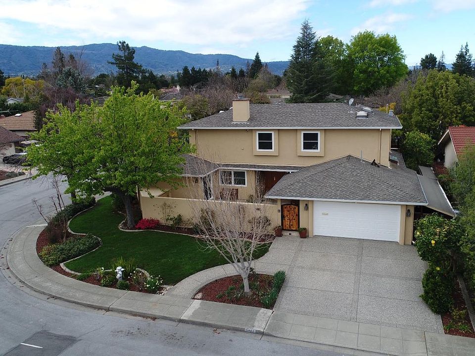 1st image of 3444 Woodstock Ln