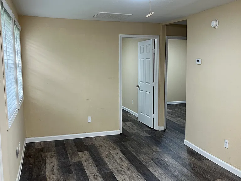 703 Lloyd St #2 — Photo 7
