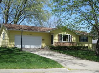 3320 Monticello Ave, Waterloo, IA 50701