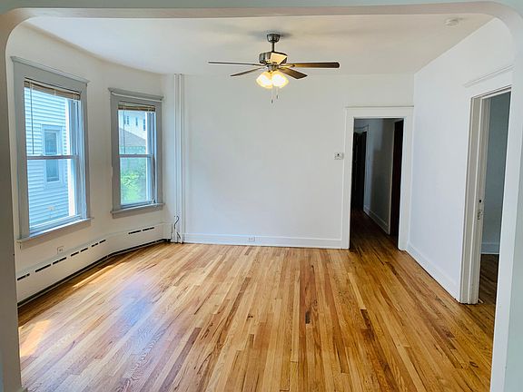 3rd image of 122 Winthrop Ave Floor 1