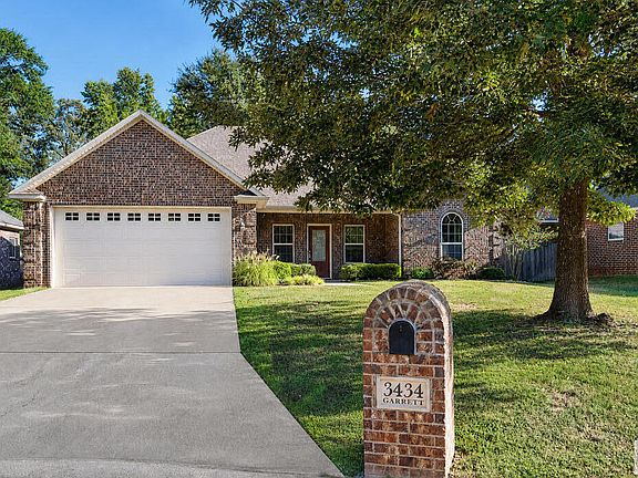 3rd image of 3434 Garrett Ln