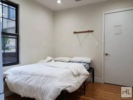 Rented by Highline Residential | media 11