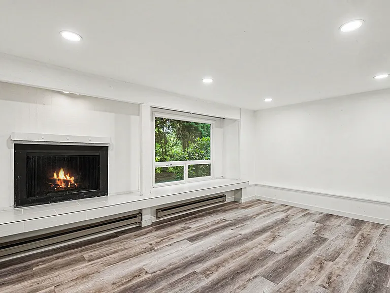 7573 Old Redmond Rd #7 — Photo 5