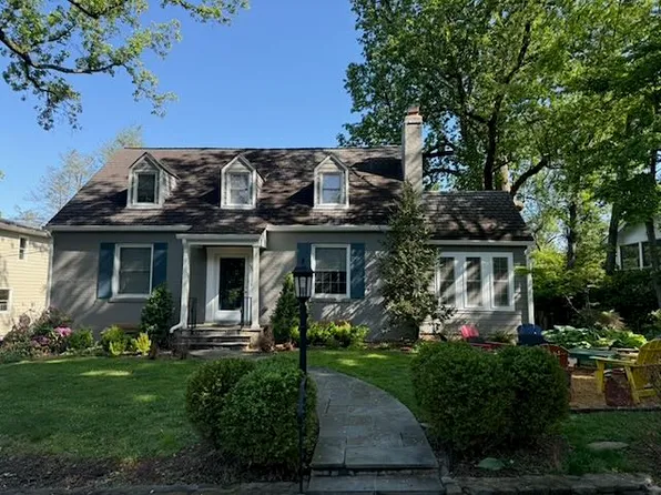 5517 Lincoln St, Bethesda, MD 20817
