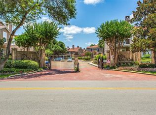 1880 White Oak Dr APT 106, Houston, TX 77009