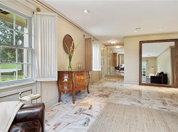 4th image of 1510 Lakeshore Dr
