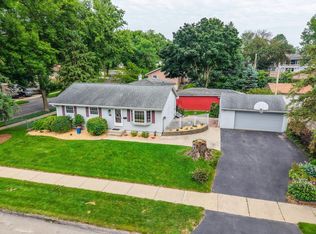 704 Zumbro Dr NW, Rochester, MN 55901