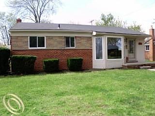 2nd image of 32913 Grinsell Dr