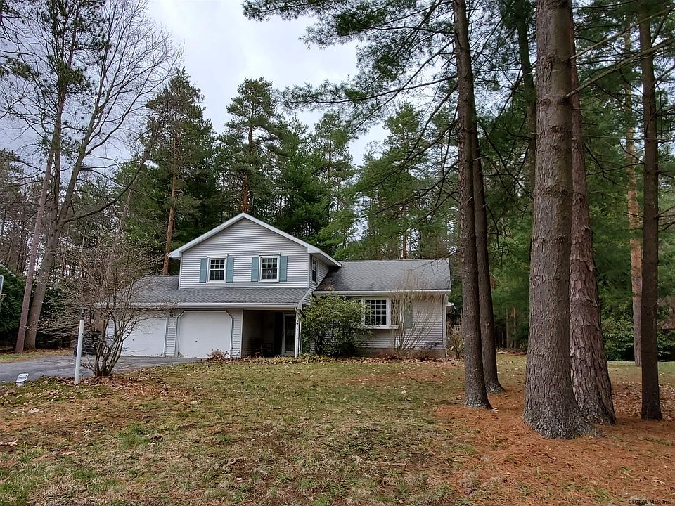 1st image of 14 Wineberry Ln