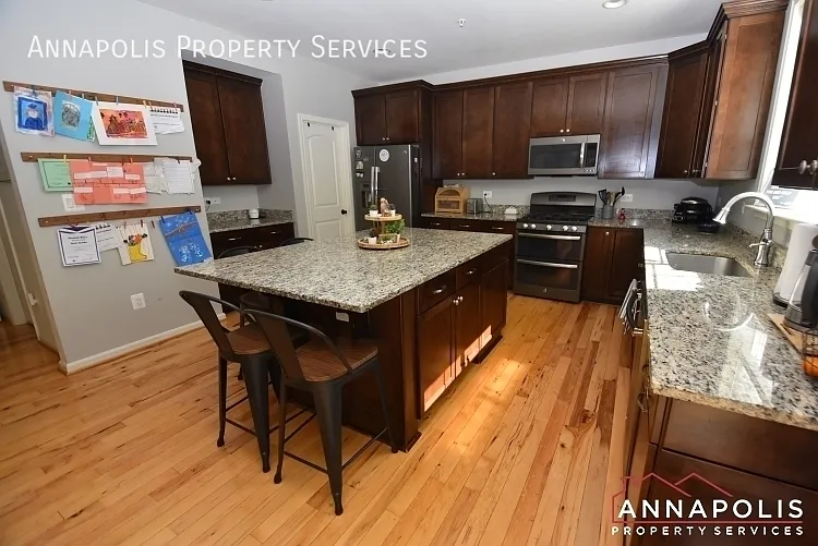 917 Saint Martins Loop — Photo 4
