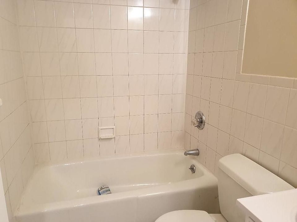 1st image of 2070 Steinway St #2