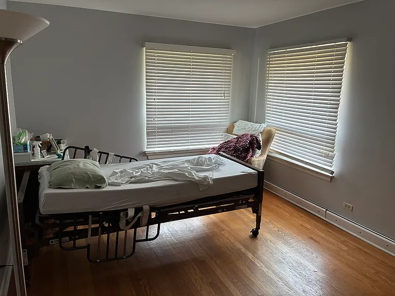 4915 Jerome Ave — Photo 7