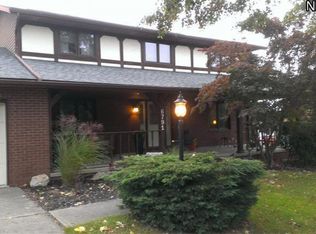 6791 Firestone Rd NE, Canton, OH 44721