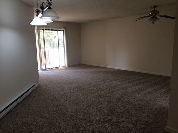 4th image of 1134 N Abbott Ave