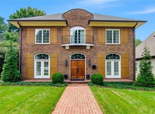 527 Woodland Dr, Greensboro, NC 27408