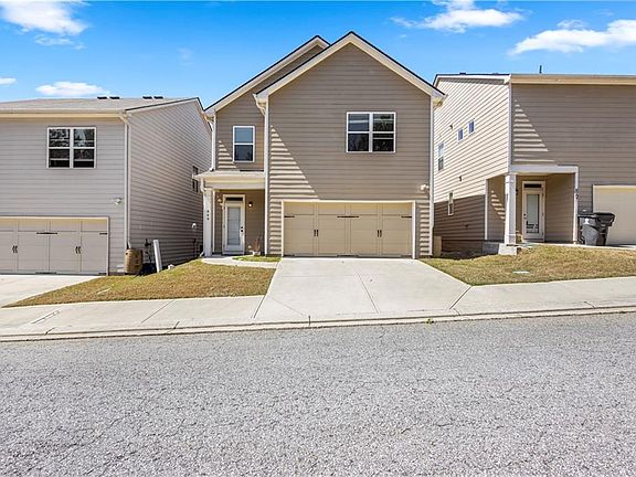 3rd image of 869 Venture Way SW