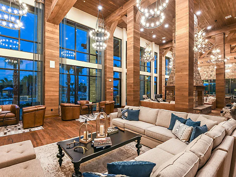 The Lodge at Hamlin — Photo 7