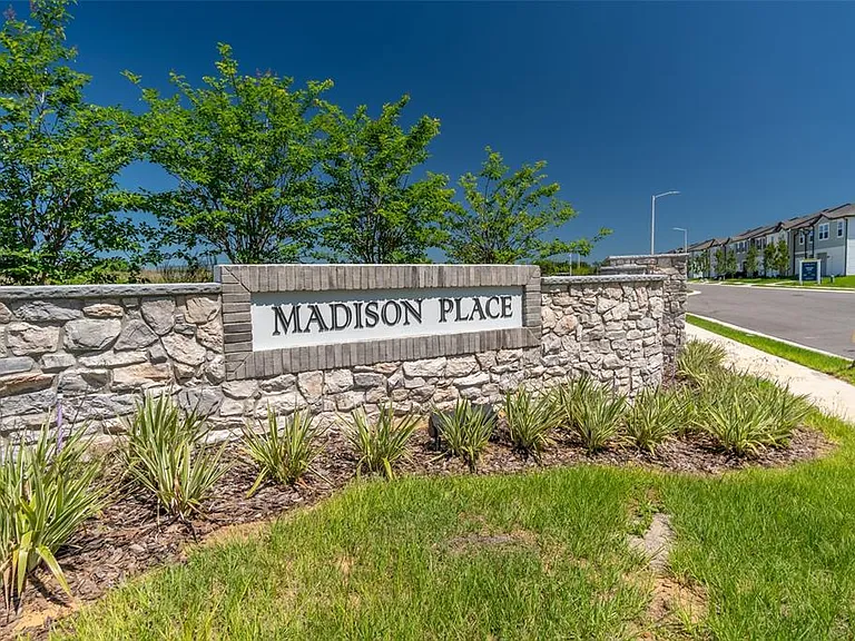 394 Madison Dr — Photo 26