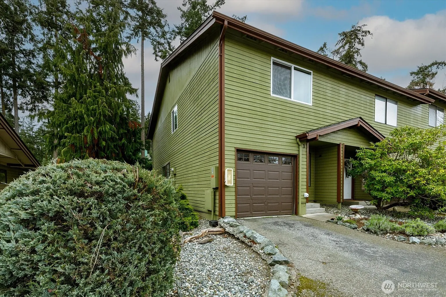690 NW Atalanta Way #B1 photo 1