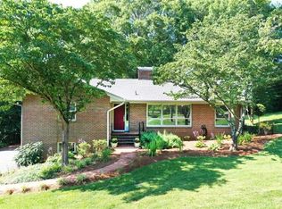 211 E I St, Newton, NC 28658