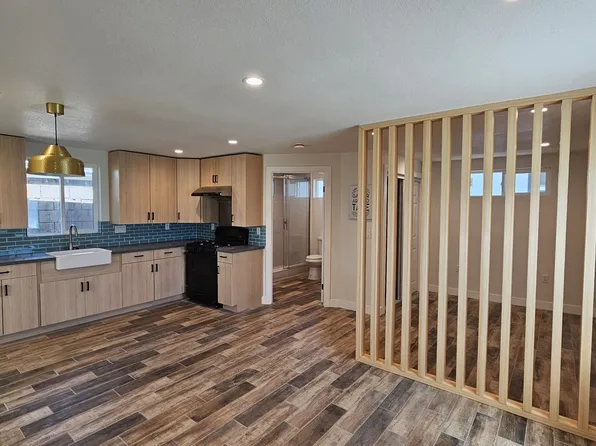 19065 1/2 E Linfield St, Glendora, CA 91740