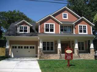 6017 26th St N, Arlington, VA 22207