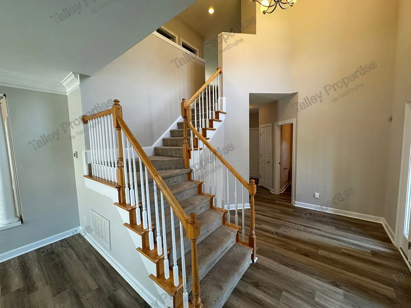 4 bed, 2.5 bath, 2400 sqft, $2,899 — Photo 3