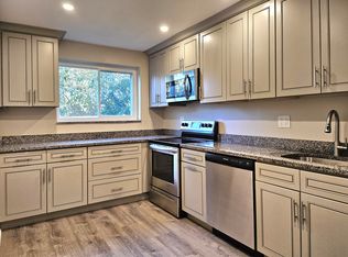 2216 Broadway Ave APT 5, Pittsburgh, PA 15216