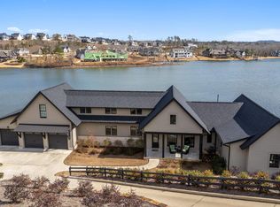 2080 Blackridge Rd, Hoover, AL 35244