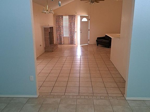 5th image of 11077 Golden Pond Dr