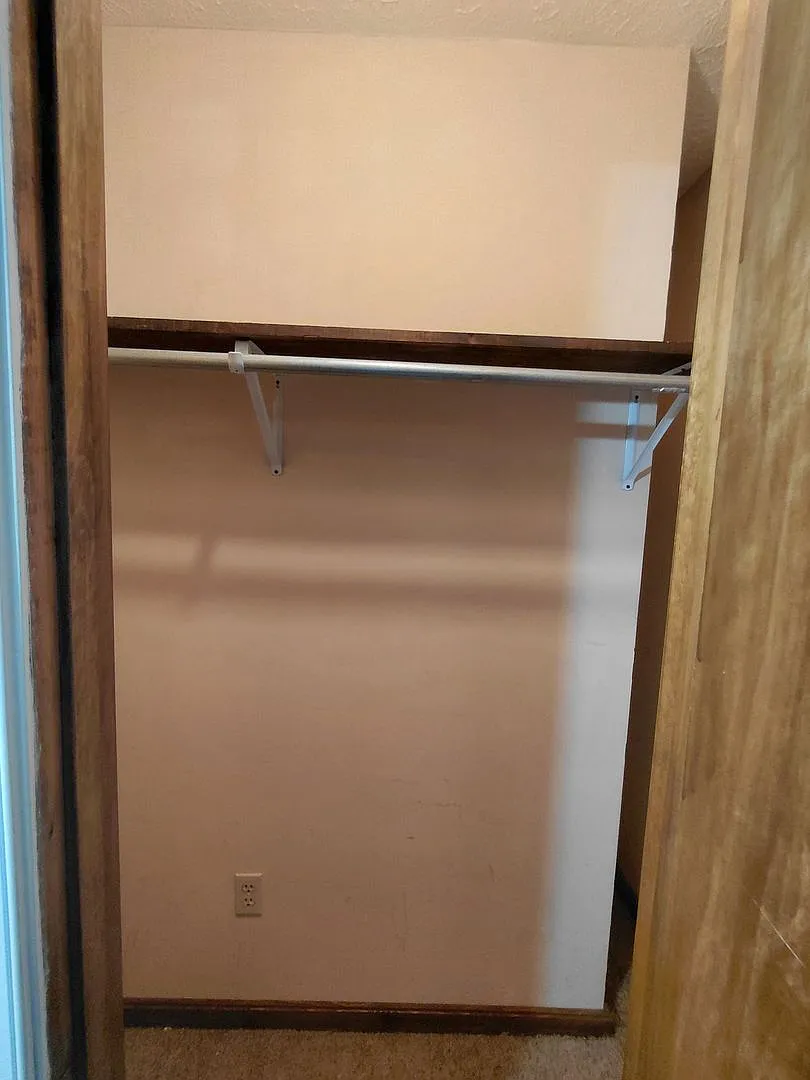 Home with privacy — Photo 4