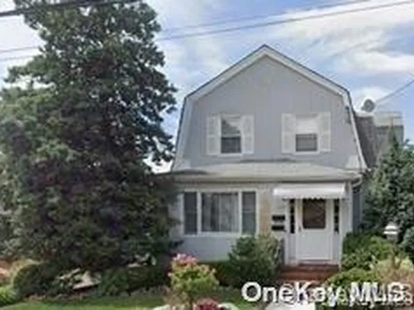 365 Clinton Avenue, Cedarhurst, NY 11516