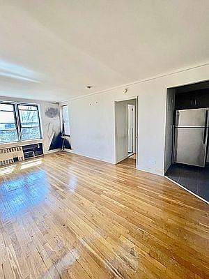 1st image of 87-01 Midland Pkwy #6E