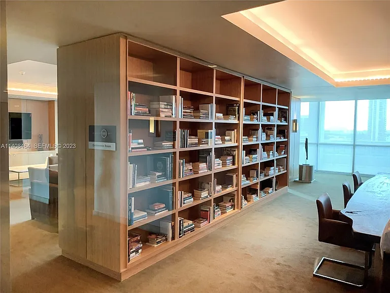 900 Biscayne Blvd #Penthouse 6205 — Photo 17
