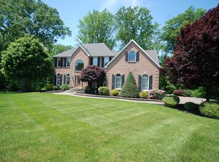 2 Hansom Dr, Columbus, NJ 08022