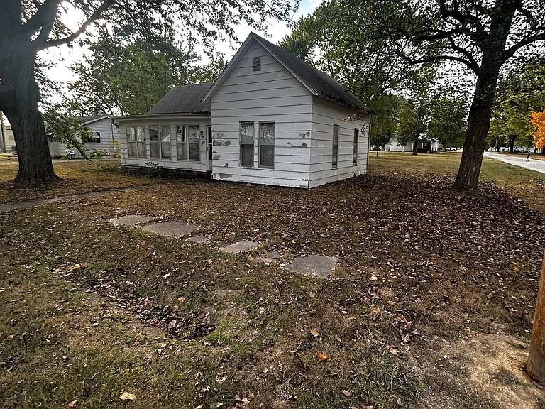 106 Locust St — Photo 46