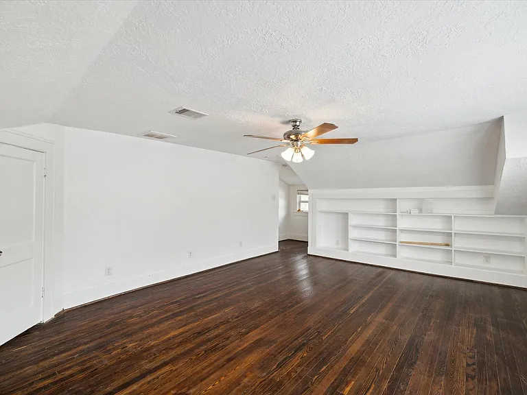 2611 Isabella St — Photo 11