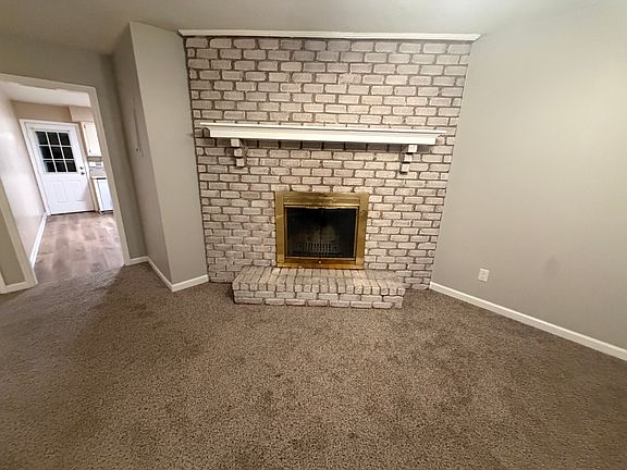 3rd image of 1817 Daisy Ct