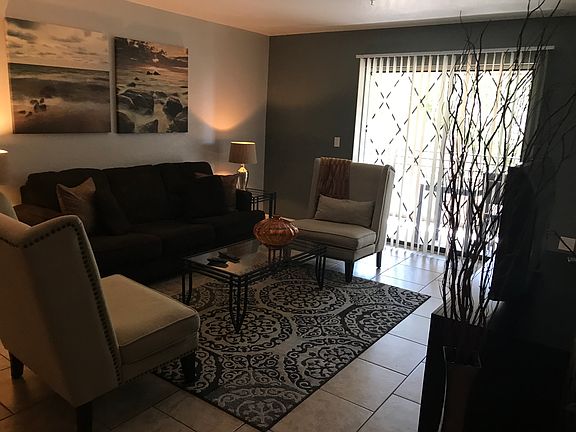 257 Lvingroom _08042019