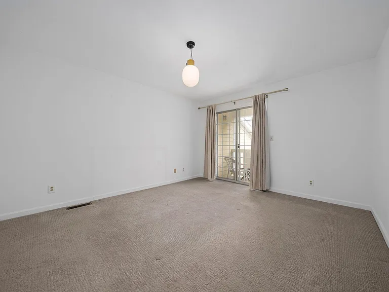 706 Gazebo Cir #706 — Photo 11
