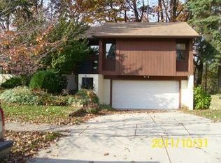 1938 Briarwood Dr, Lansing, MI 48917