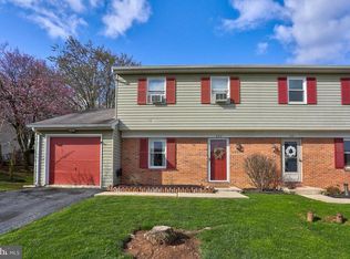 207 Marion Ter, Ephrata, PA 17522