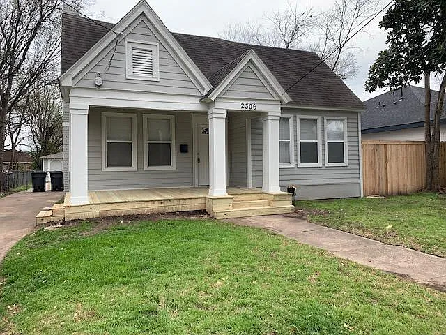 2306 Poplar St — Photo 17