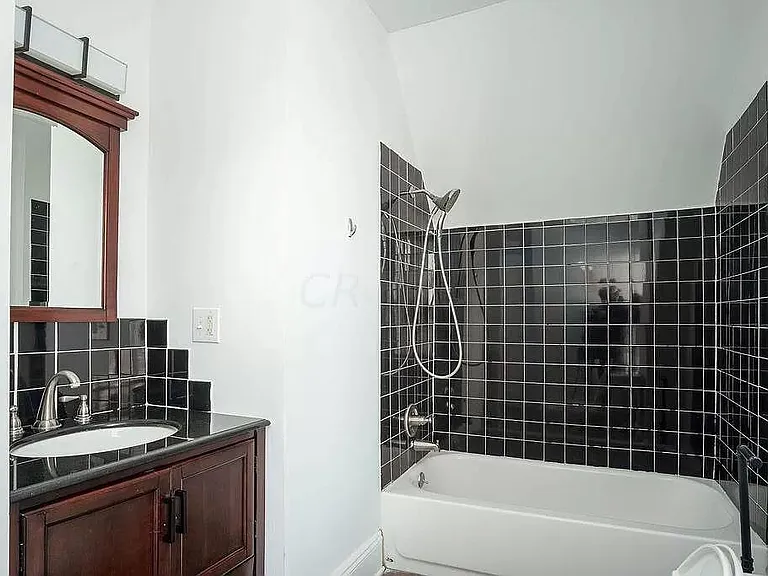 925 Mount Pleasant Ave #925 — Photo 26