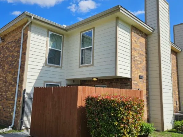 5520 Lewis Ct APT D, North Richland Hills, TX 76180
